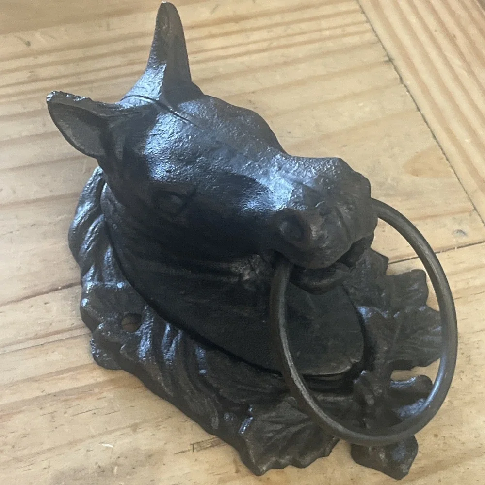 Cast Iron Burnish Black Horse Head Door Knocker/Hitching Post/Towel Holder NWOT